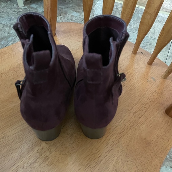 Deep burgundy size 8 booties worn once. - Picture 3 of 8